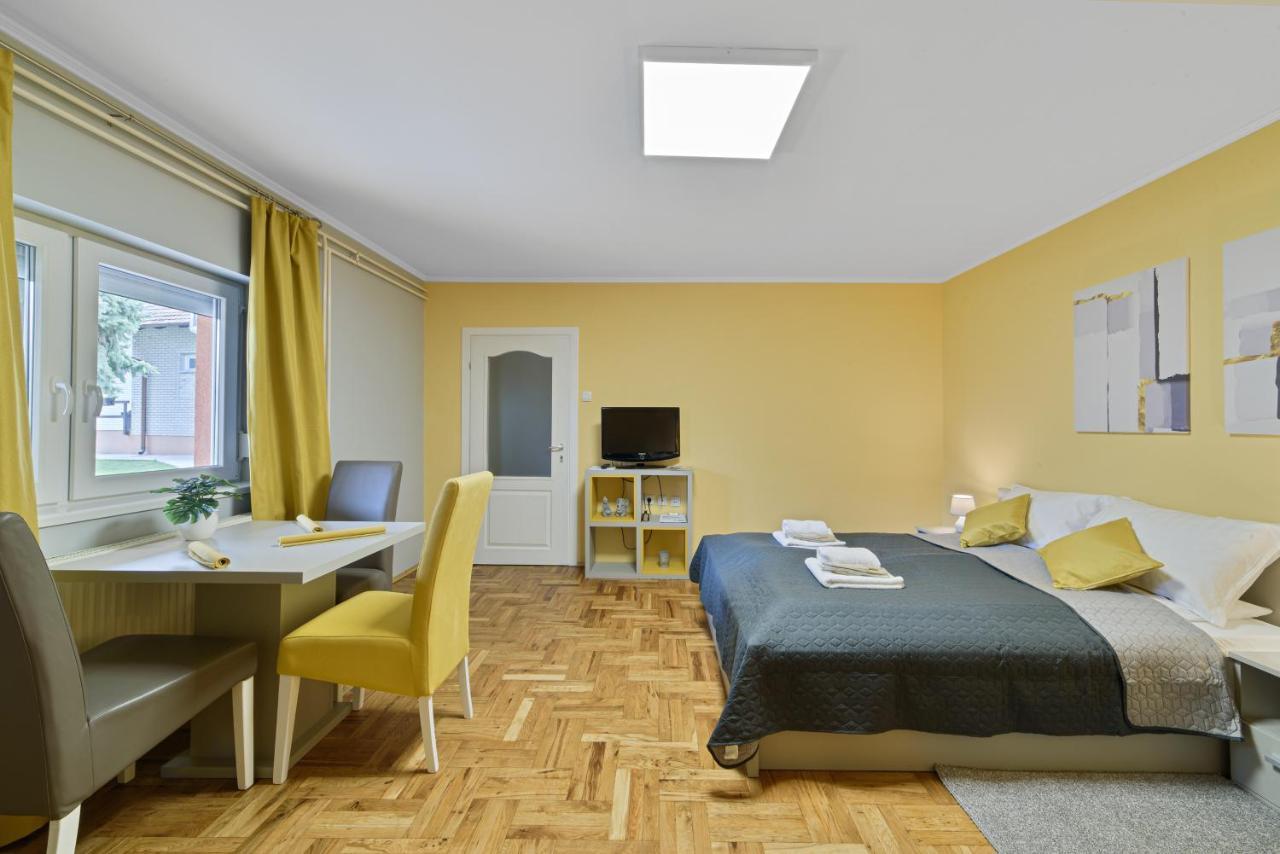Dumalux Garden Apartment Subotica Exterior photo